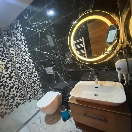 Ulusoy Cafe فندق