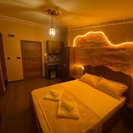 Ulusoy Cafe Hotel *